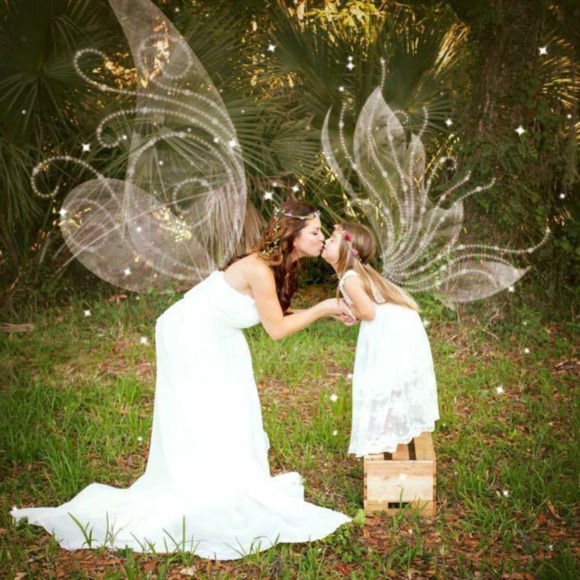 Meet your Posher, Melissa - Picture 1 of 6